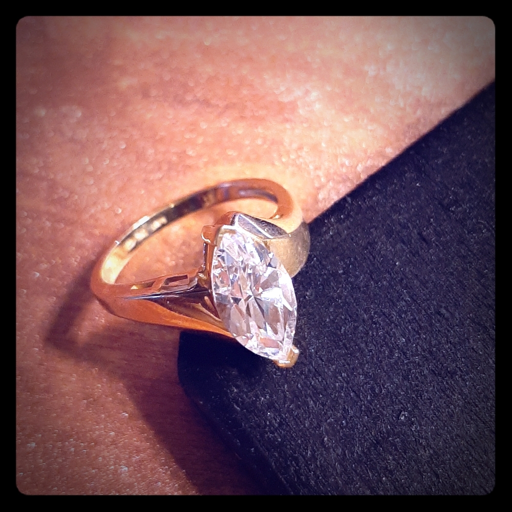 14k marquise ring